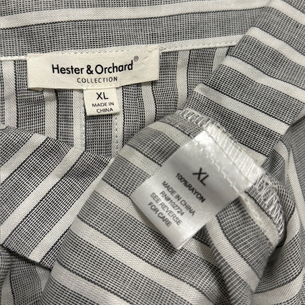 Hester & Orchard button up shirt XL
Excellent condition - Picture 3 of 4